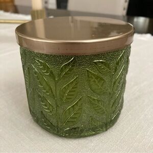 White Barn Leaves Candle